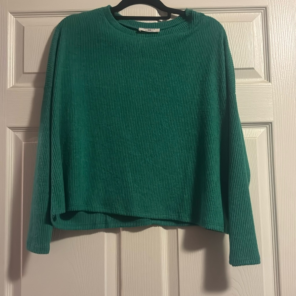 New without tags Zenana Sweater